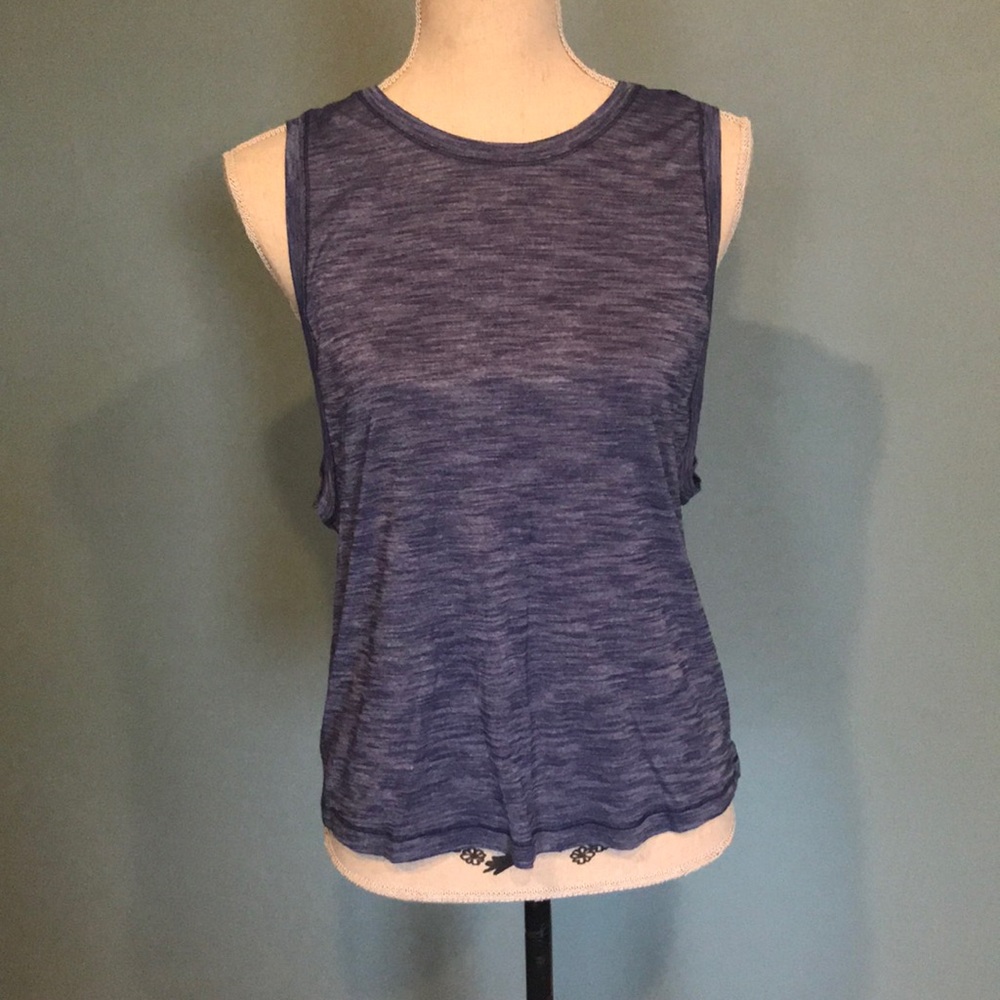 Lululemon muscle tank